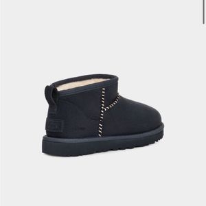 MADHAPPY x Ugg